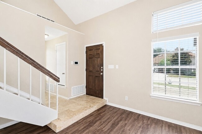 Photo - 608 Fiesta Cir