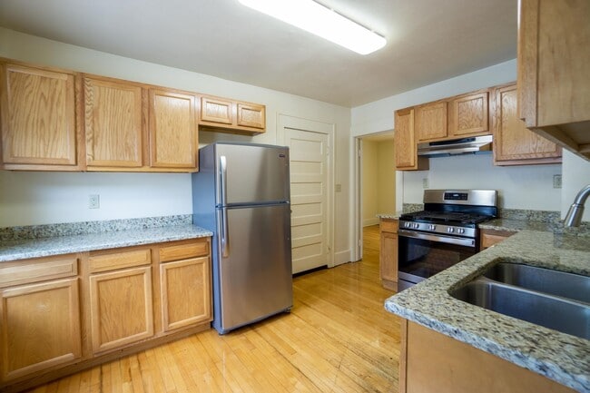 689 Allen St Unit Allen 689.2