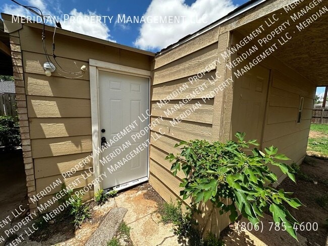 Building Photo - 3218 Baylor St