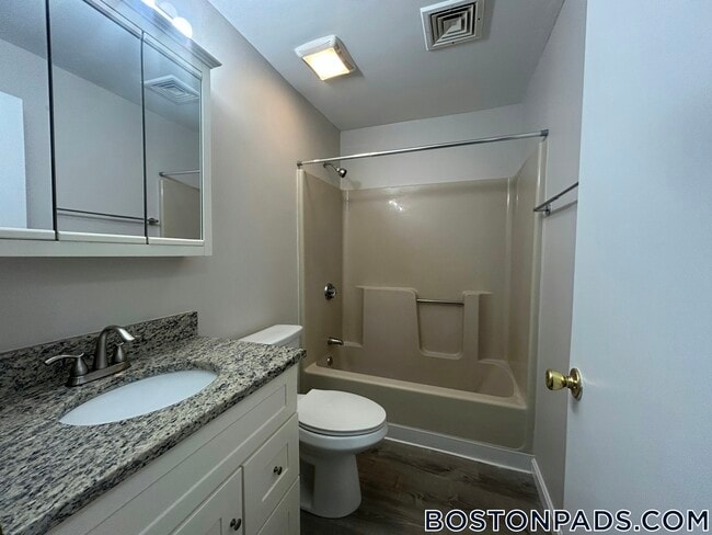 Photo - 715 N Main St Unit 7