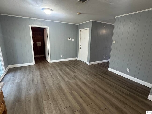 Photo - 1307 Dark St