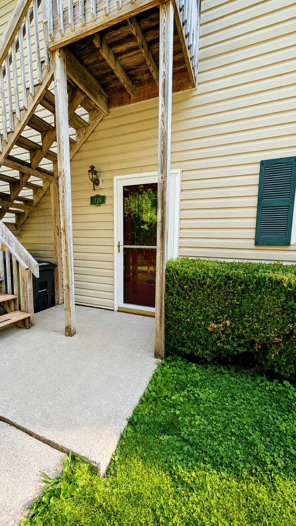 Photo - 118 S Park Ln