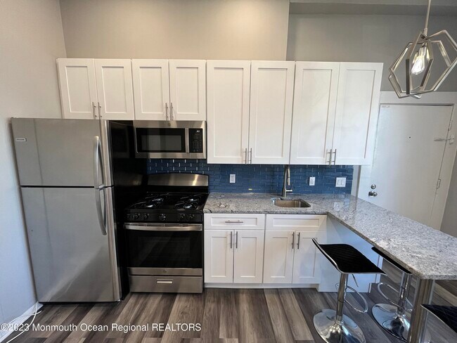 Photo - 230 N 19th St