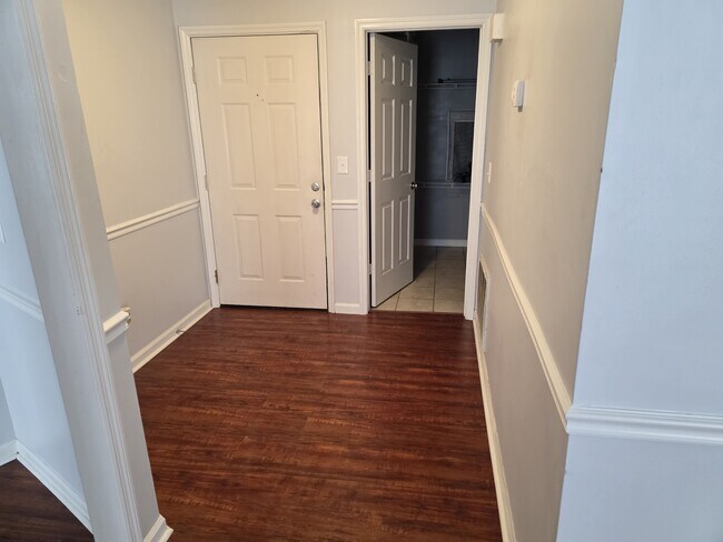 Photo - 979 Stewarts Creek Dr
