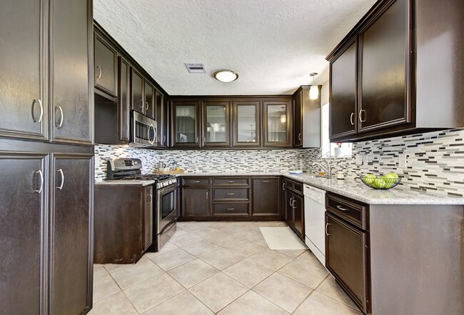 Photo - 609 Mary Ann Dr