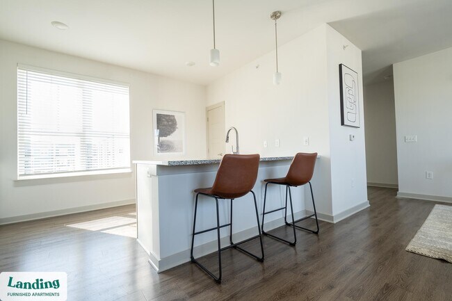 Photo - 340 W 25th St Unidad 10-302.1407068