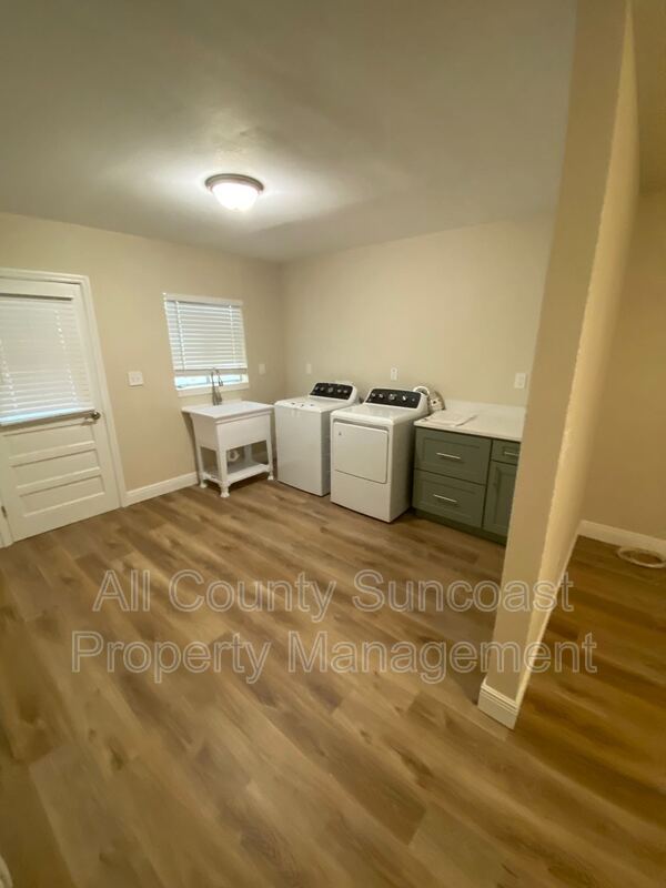 Photo - 2444 14th Ave S