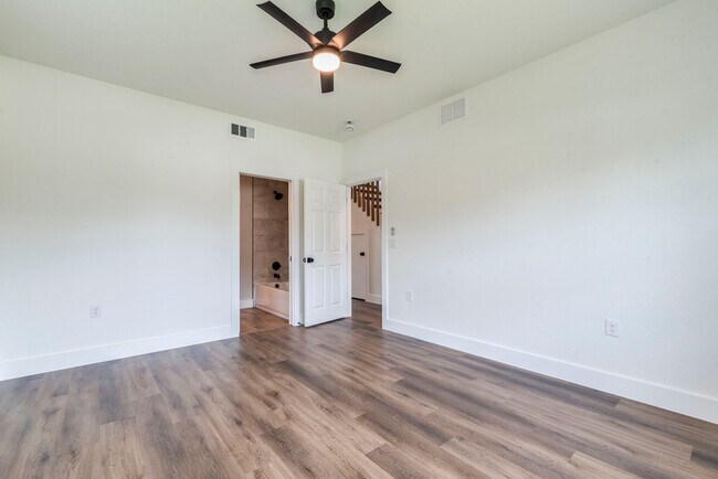 Photo - 3702 Tower View Ct