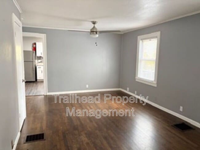 Photo - 2911 N Walnut St