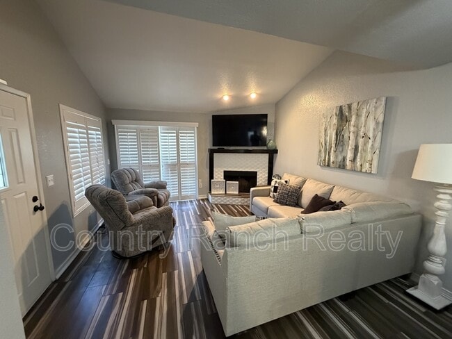 Photo - 1800 Club House Dr Unit 83 - 1