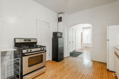 Building Photo - 2334 N Wayne Ave Unit 2334 North Wayne Ave. #2F Rental