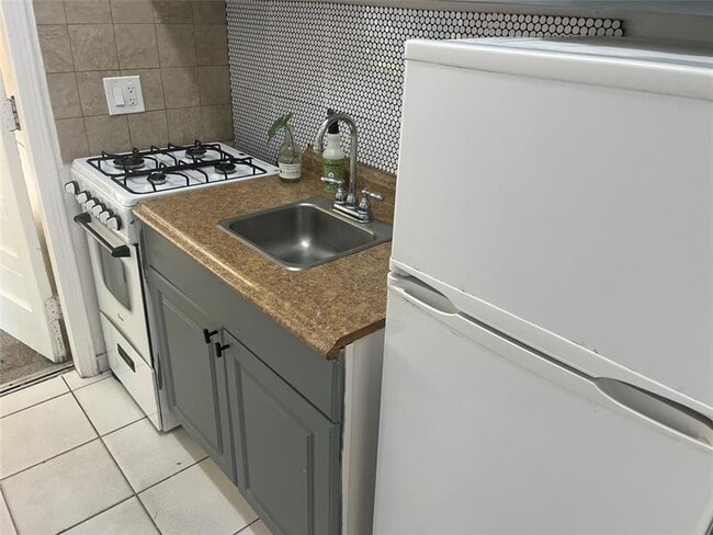 Photo - 505 N 20th Ave Unidad 4