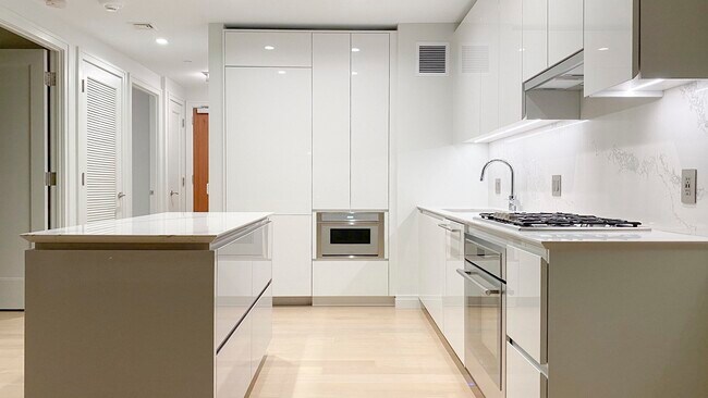 Photo - 133 Seaport Blvd Unit 1116