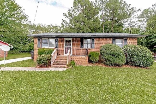 Building Photo - 708 Fair St