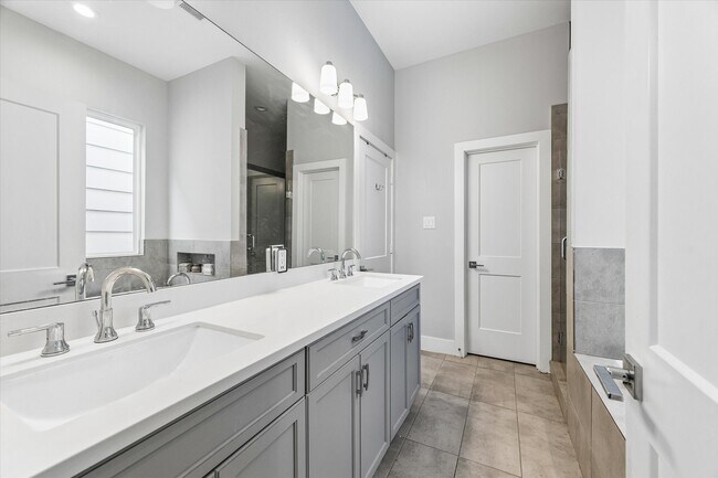 Photo - 2310 Langston St