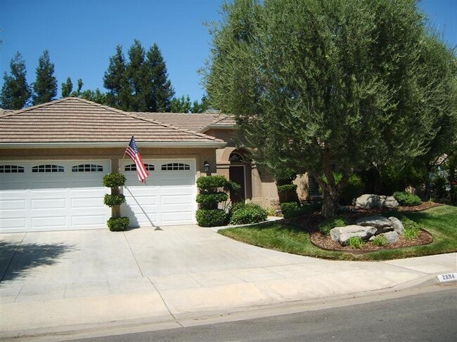 Building Photo - Clovis North 4 Bedroom 2 bath Home