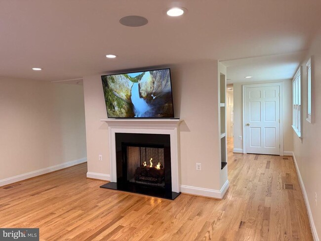 Photo - 217 W.Market Street