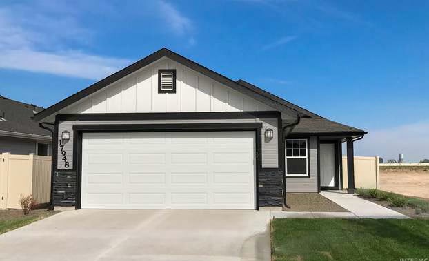 Building Photo - 17948 Ryans Ridge Ave