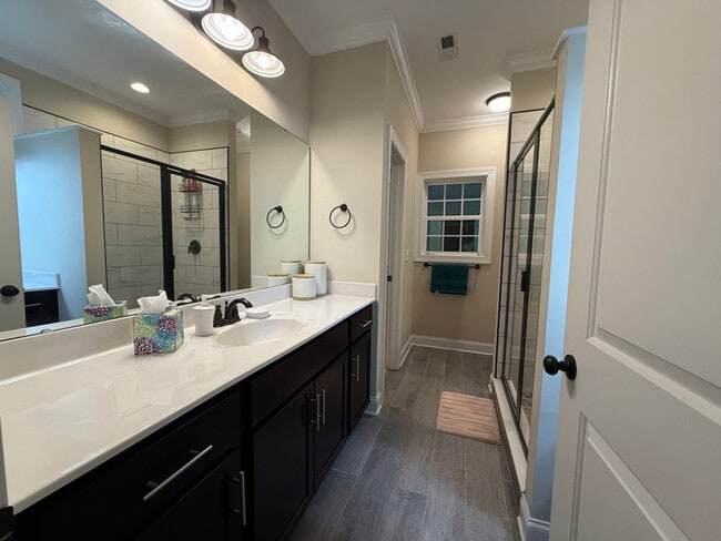 Photo - 4005 Casa St