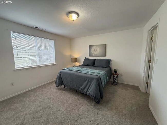 Photo - 3062 Tierra Dr NE