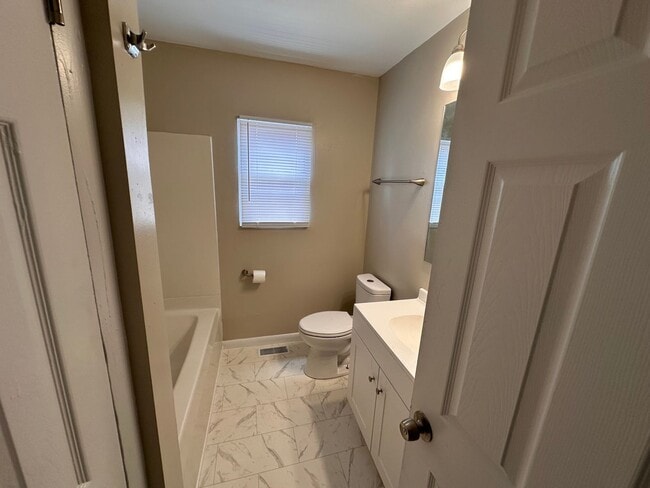 Photo - NEWLY REMODELED!! 3 bed 1 bath North East Indy