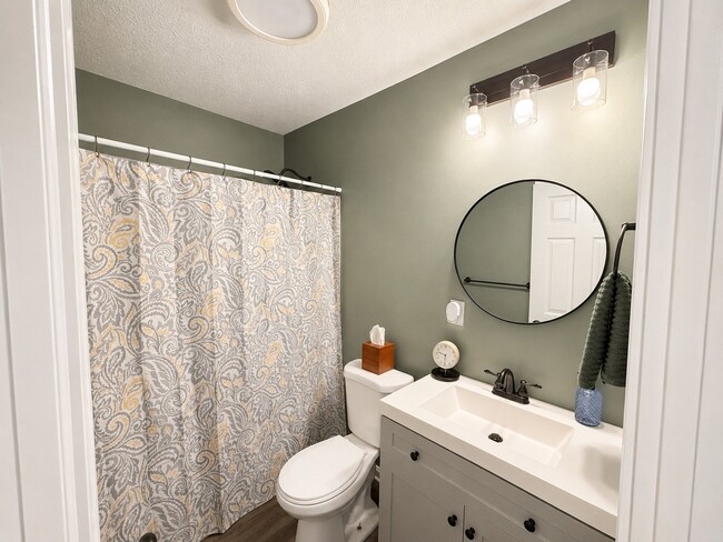 Photo - 262 Walnut St