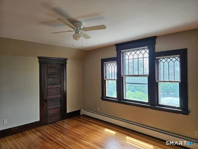 Photo - 169 Winchester Ave Unit 3