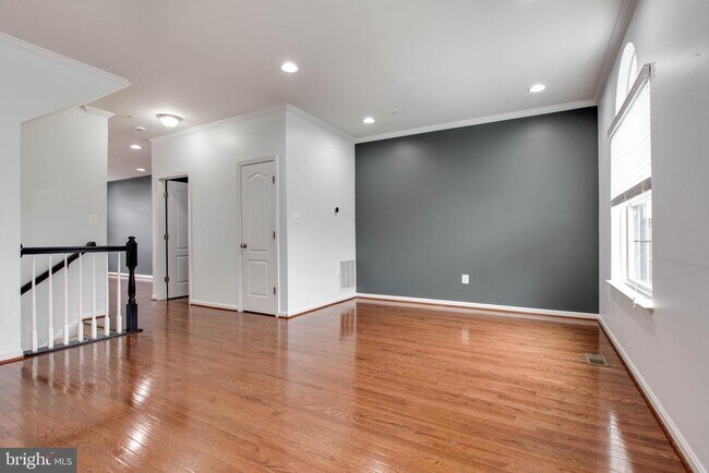 Photo - 7926 Silver Oak Rd