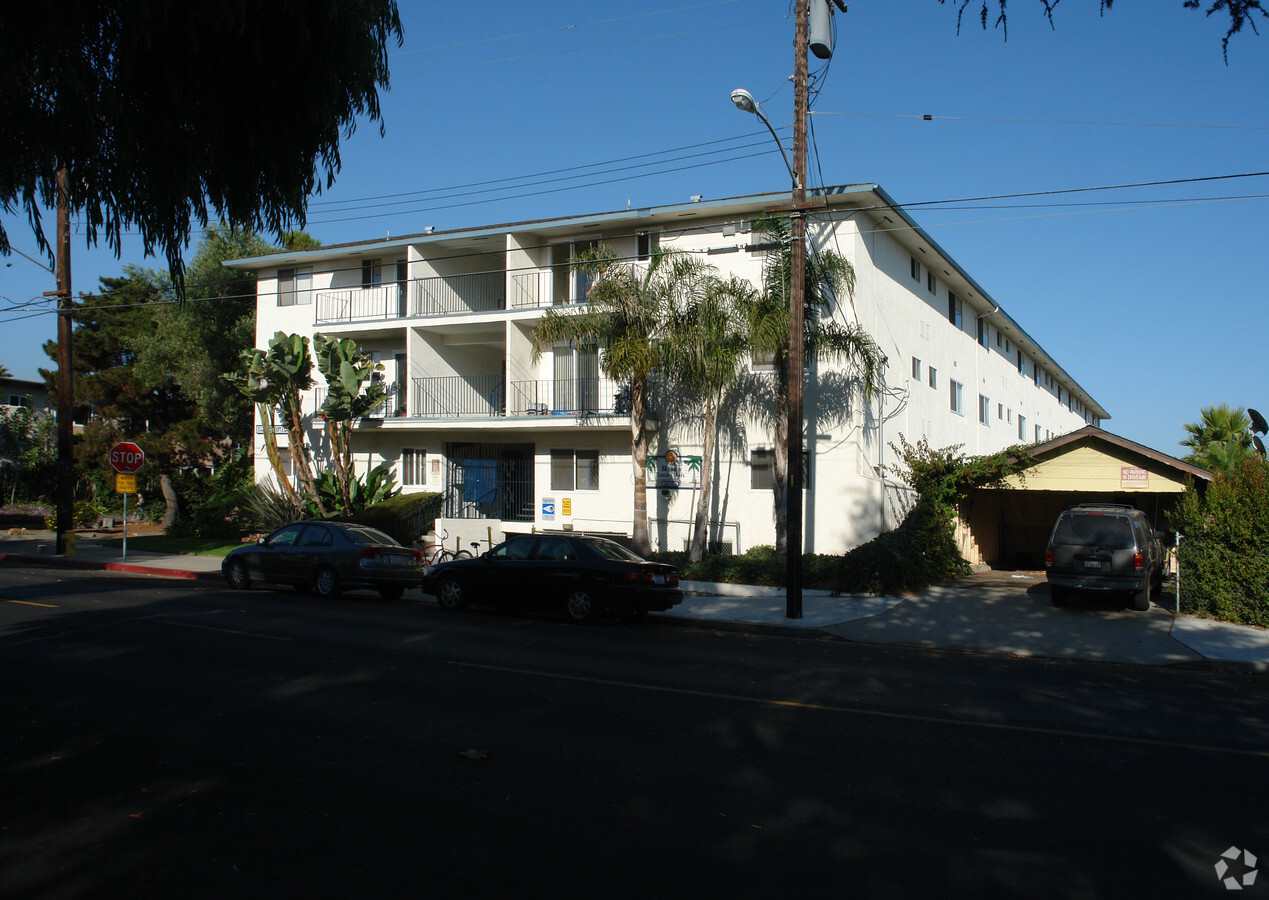 Skyview Apartments - Skyview Apartments