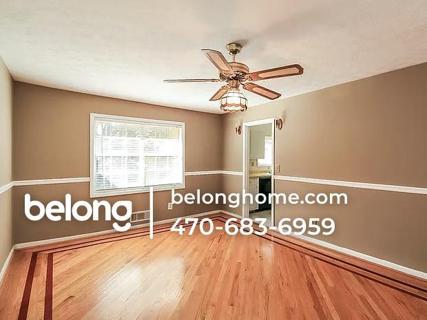 Photo - 1246 Elgin Way