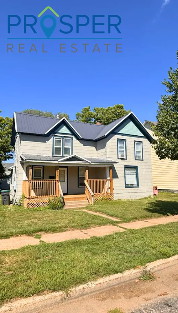Building Photo - 826 Menomonie St Unit ME826.5 (Upper)