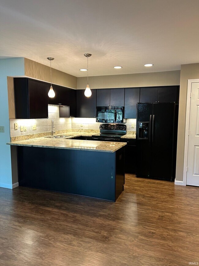 Photo - 1362 S College Mall Rd Unit I-1