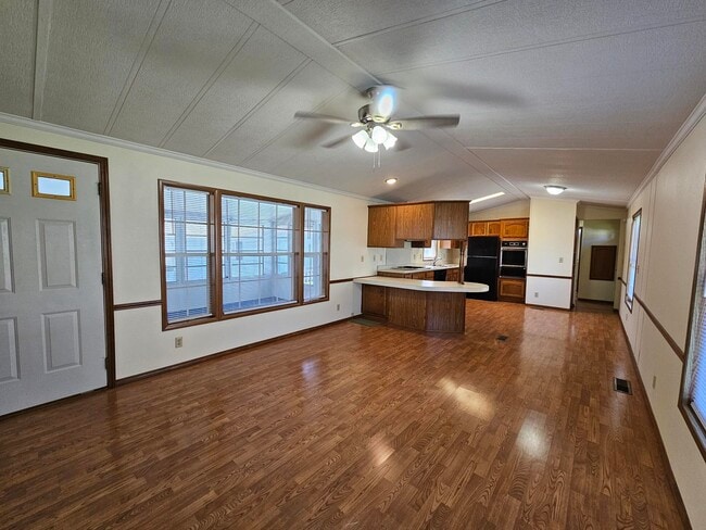 5 Lilliana Ln