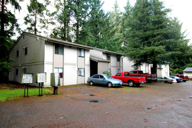 Edgewood Apartments - Edgewood Apartments