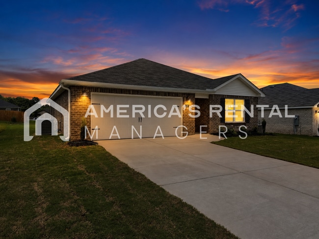 Photo - 128 Jonboy Ave
