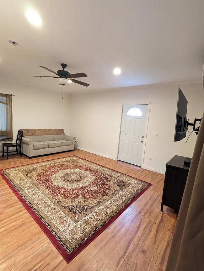 Photo - 12640 Bessemer St Unidad 1