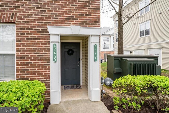 Photo - 42461 Rockrose Square