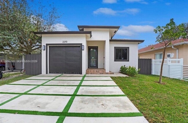 Building Photo - 2210 Farragut St