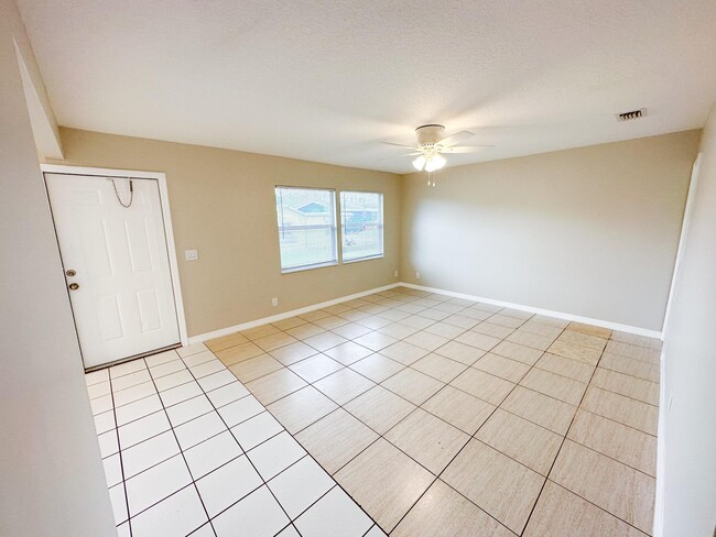 Photo - 2717 Richard Rd
