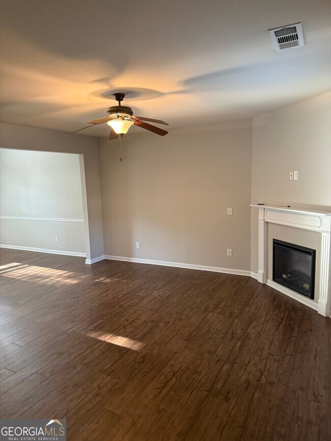 Photo - 241 Coral Cir