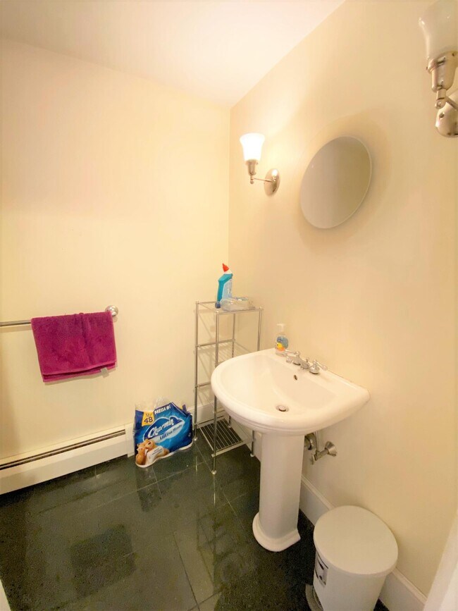 Photo - 24 Watson St