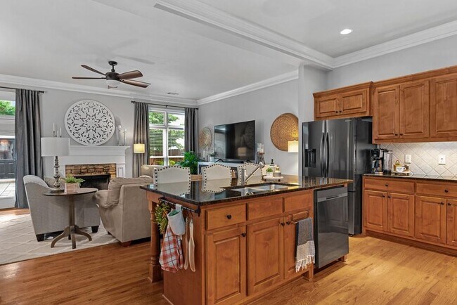 Photo - 1651 Ridenour Pkwy NW