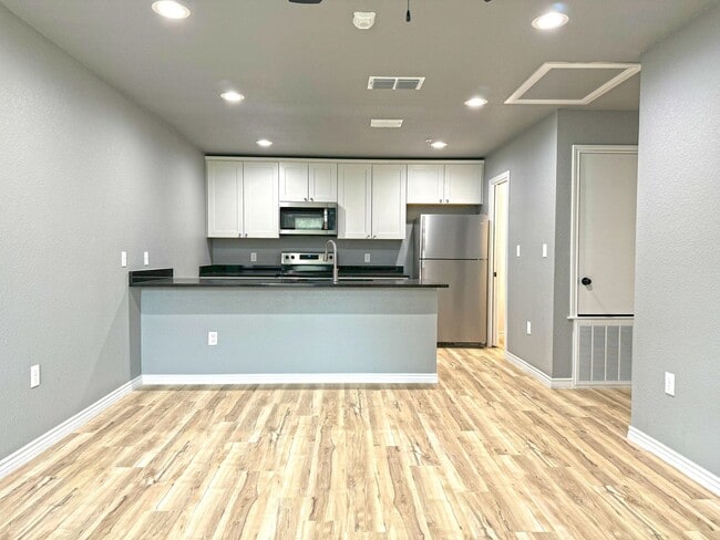 Photo - 9114 Apartment Homes || Midway ISD || Wate...