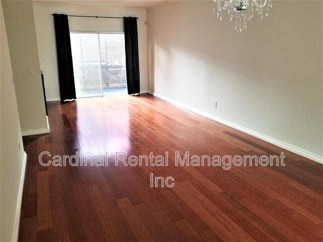 Photo - 156 S Oak Knoll Ave