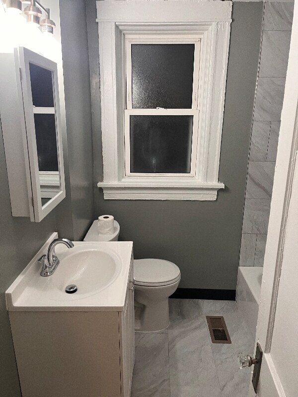 Building Photo - 6312 Cates Ave Unit 1w