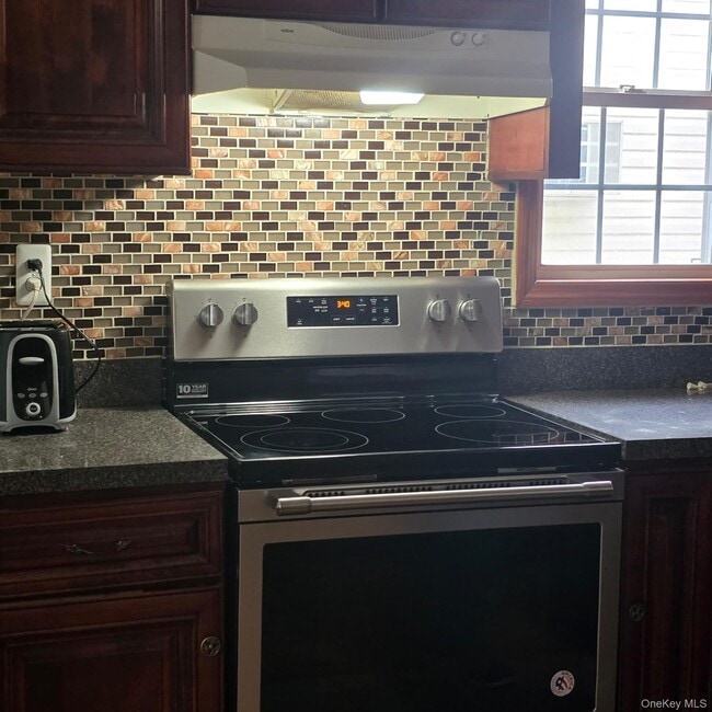 Photo - 238-12 148th Dr