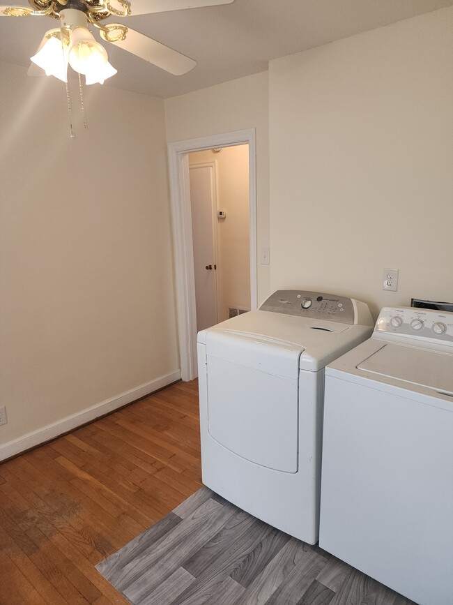 Photo - 3843 Plantation Rd NE