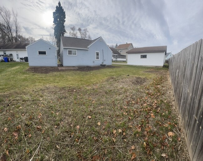 Photo - 1502 E Gunn St