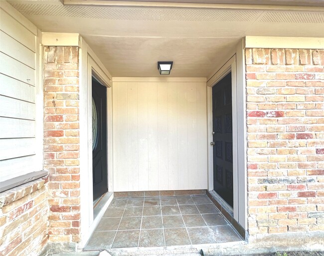 Photo - 947 Grand Jct Dr