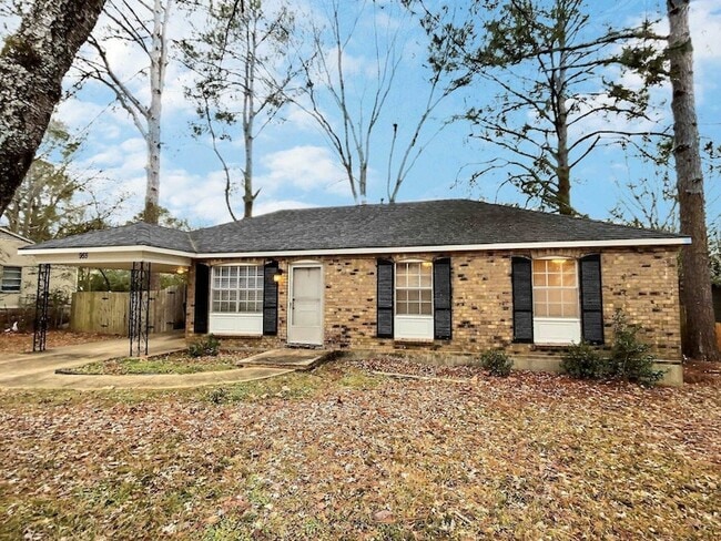 Photo - 955 Poplar Leaf Rd